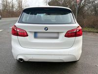 Gebraucht BMW 218 Advantage 140 PS (102 kW) 2019 Weiß Kombi