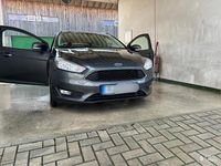 Usata Ford Focus 120 CV (88 kW) 2017 Argento Station wagon