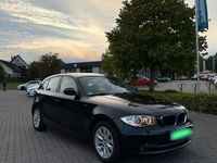 Gebraucht BMW 120 177 PS (130 kW) 2010 Schwarz Kleinwagen