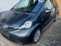 Gebraucht Toyota Aygo 68 PS (50 kW) 2006 Grau Kleinwagen