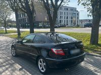 Gebraucht Mercedes C220 150 PS (110 kW) 2005 Schwarz Coupé