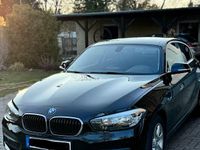 Gebraucht BMW 118 136 PS (100 kW) 2018 Schwarz Kleinwagen