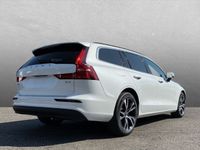 Gebraucht Volvo V60 Core 163 PS (119 kW) 2024 Weiss Kombi