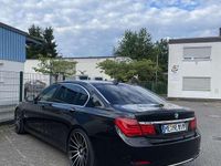 Gebraucht BMW 730L 245 PS (180 kW) 2012 Schwarz Limousine