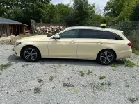 Gebraucht Mercedes E220 194 PS (142 kW) 2020 Andere farben Kombi