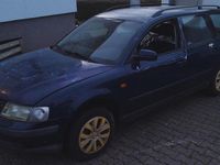 Gebraucht VW Passat 101 PS (74 kW) 1997 Blau Kombi
