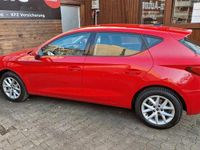 Gebraucht Seat Leon Style 90 PS (66 kW) 2022 Rot Limousine