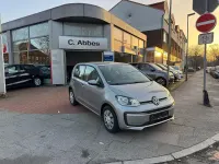 Usado VW up! move up! 60 CV (44 kW) 2018 Plateado Utilitario