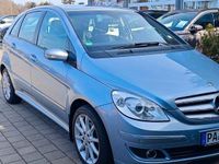 Gebraucht Mercedes B200 136 PS (100 kW) 2006 Blau Van / Kleinbus