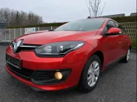 Gebraucht Renault Mégane GrandTour Authentique 116 PS (85 kW) 2016 Rot Kombi