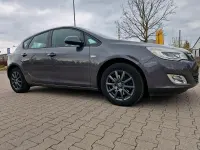 Gebraucht Opel Astra 110 PS (80 kW) 2010 Grau Limousine