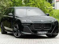 Gebraucht BMW 740 M Sport 299 PS (219 kW) 2025 Schwarz Limousine