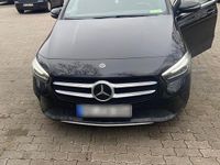 Gebraucht Mercedes B200 150 PS (110 kW) 2019 Schwarz Van / Kleinbus