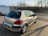 Gebraucht Peugeot 307 109 PS (80 kW) 2003 Silber Limousine