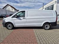 Gebraucht Mercedes e-Vito 85 kW (116 PS) 2022 Arktikweiss Van / Kleinbus