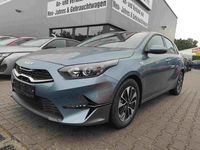 Neu Kia Ceed 140 PS (102 kW) 2026 Grau Kleinwagen