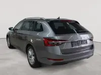 Gebraucht Skoda Superb Style 150 PS (110 kW) 2023 Grau Kombi