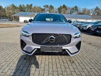 Neu Volvo XC60 Plus 398 PS (292 kW) 2026 Silber SUV