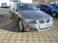 Gebraucht BMW 318 143 PS (105 kW) 2009 Grau Limousine