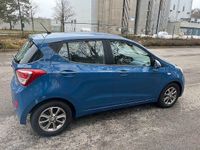 Gebraucht Hyundai i10 Edition 87 PS (63 kW) 2014 Blau Kleinwagen