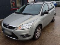 Gebraucht Ford Focus Ghia 145 PS (106 kW) 2010 Grau Kombi