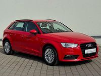 Gebraucht Audi A3 Ambiente 125 PS (91 kW) 2015 Brillantrot Kombi