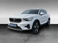 Gebraucht Volvo XC40 Plus 261 PS (191 kW) 2022 Crystal white pearl (metallic) SUV