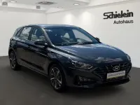 Gebraucht Hyundai i30 Trend 120 PS (88 kW) 2022 Grau Limousine