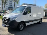 Używany Mercedes Sprinter 143 KM (105 kW) 2021 Biały Van