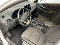 gebraucht Hyundai i30 1.5 Intro Edition Klima Navi Rückfahrkamera Gebrauchtwagen