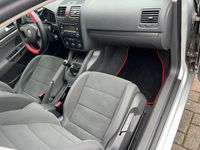 Gebraucht VW Golf V 115 PS (84 kW) 2004 Silber Kleinwagen