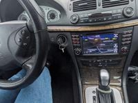 Gebraucht Mercedes E240 177 PS (130 kW) 2005 Silber Kombi