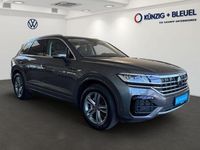 Gebraucht VW Touareg Elegance 231 PS (169 kW) 2023 Siliziumgrau metallic SUV