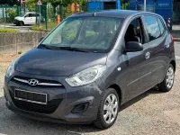 Gebraucht Hyundai i10 Edition 69 PS (50 kW) 2012 Grau Kleinwagen