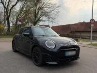 Gebraucht Mini Cooper SE 159 kW (217 PS) 2025 Schwarz Kleinwagen