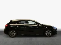 Gebraucht Mercedes A180 Edition 136 PS (100 kW) 2026 Schwarz Limousine