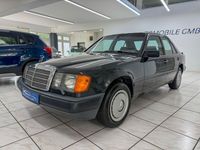 Gebraucht Mercedes E230 136 PS (100 kW) 1988 Schwarz Limousine