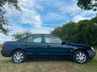 Gebraucht Ford Mondeo 118 PS (86 kW) 1998 Blau Limousine