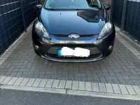Gebraucht Ford Fiesta 82 PS (60 kW) 2010 Grau Kleinwagen