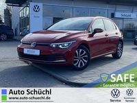 Używany VW Golf VIII Active 131 KM (96 kW) 2022 Czerwony Sedan/Limuzyna