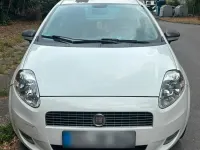 Gebraucht Fiat Punto 95 PS (69 kW) 2009 Weiß Kleinwagen