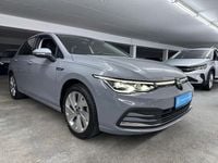 Gebraucht VW Golf VIII Style 150 PS (110 kW) 2024 Mondsteingrau Limousine