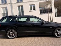 Gebraucht Mercedes E350 265 PS (194 kW) 2012 Schwarz Kombi
