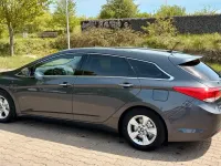 Gebraucht Hyundai i40 136 PS (100 kW) 2012 Grau Kombi