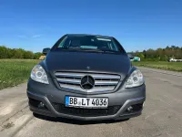 Gebraucht Mercedes B180 109 PS (80 kW) 2011 Silber Van / Kleinbus