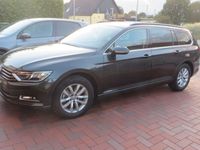 Second-hand VW Passat Comfortline 150 CP (110 kW) 2018 Gri Break