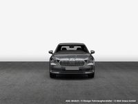 Neu Skoda Superb Selection 150 PS (110 kW) 2026 Grau Kombi