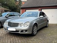 Gebraucht Mercedes E200 136 PS (100 kW) 2007 Silber Limousine