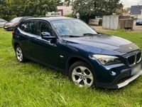 Gebraucht BMW X1 176 PS (129 kW) 2012 Blau SUV
