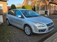 Gebraucht Ford Focus 115 PS (84 kW) 2007 Grau Kleinwagen